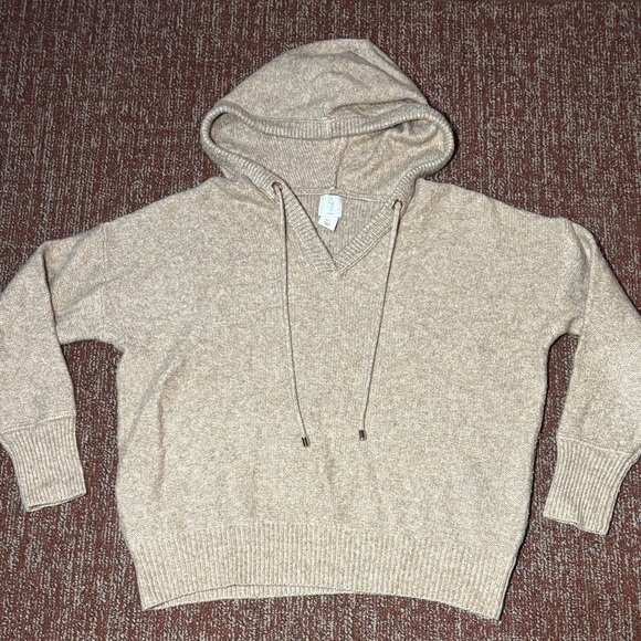 Joie Sweaters - Joie V-Neck Beige cropped hooded knit Sweater oatmeal light brown cozy sweater S